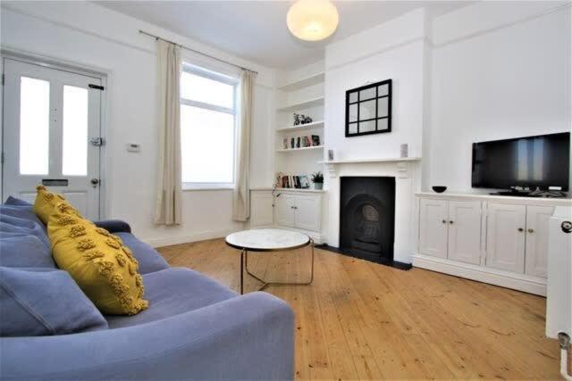 Cosy 2 Bedroom Victorian Townhouse In The Town Centre Bury St. Edmunds Екстер'єр фото